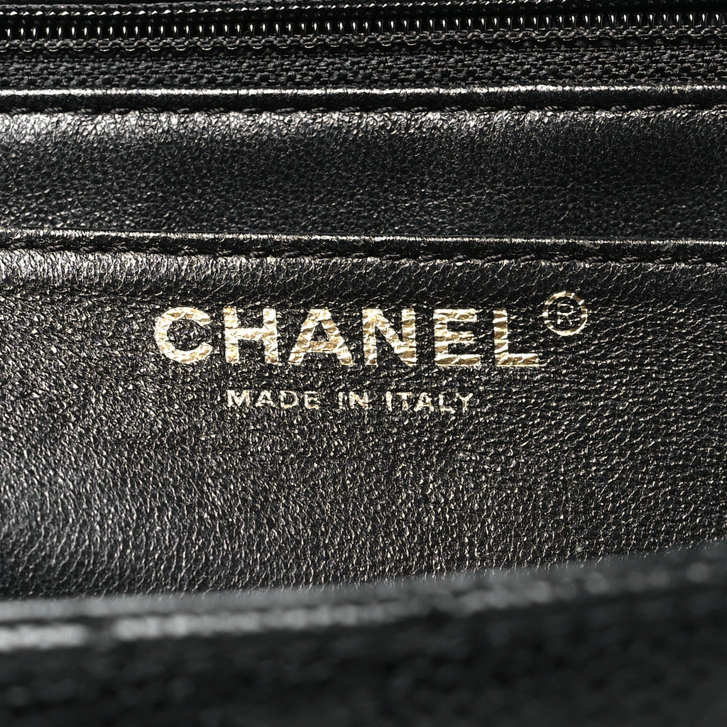 Caviar Quilted Jumbo Kelly Flap Black