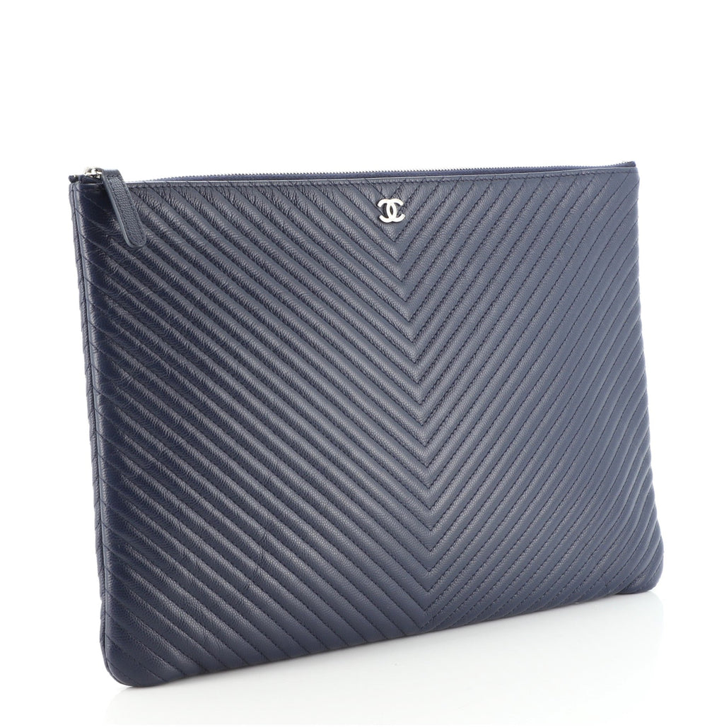O Case Clutch Chevron Caviar Large