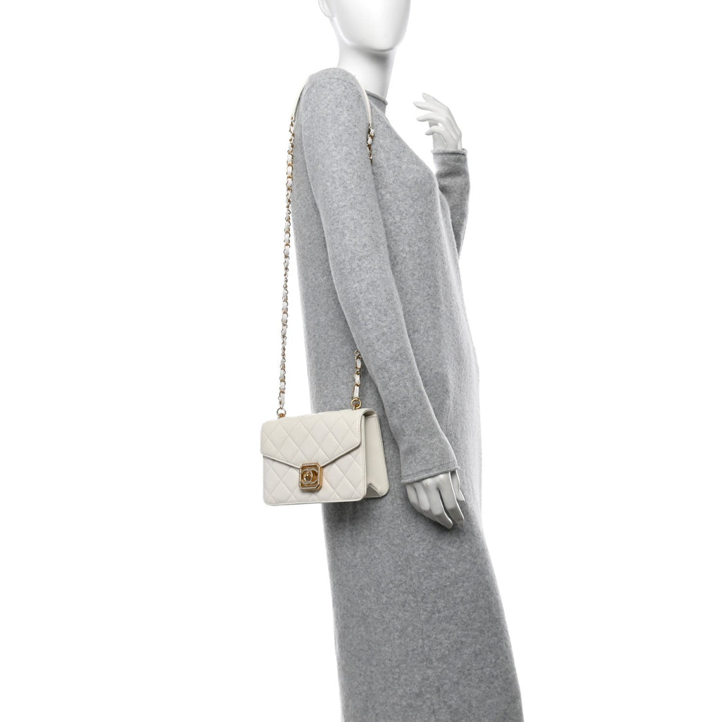 Calfskin Strass Quilted Flap White