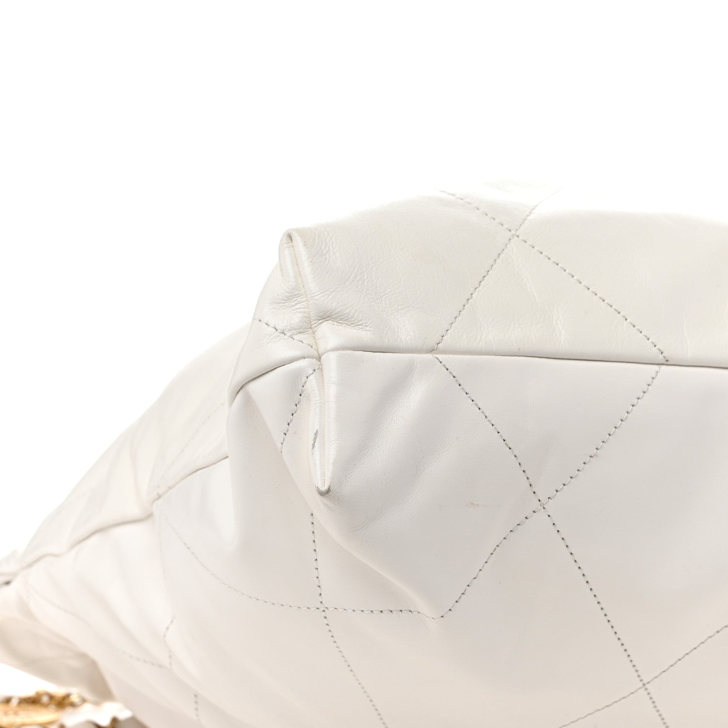 Shiny Calfskin Quilted Chanel 22 White