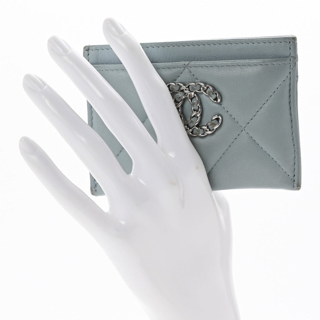 Lambskin Quilted Chanel 19  Holder Light Blue