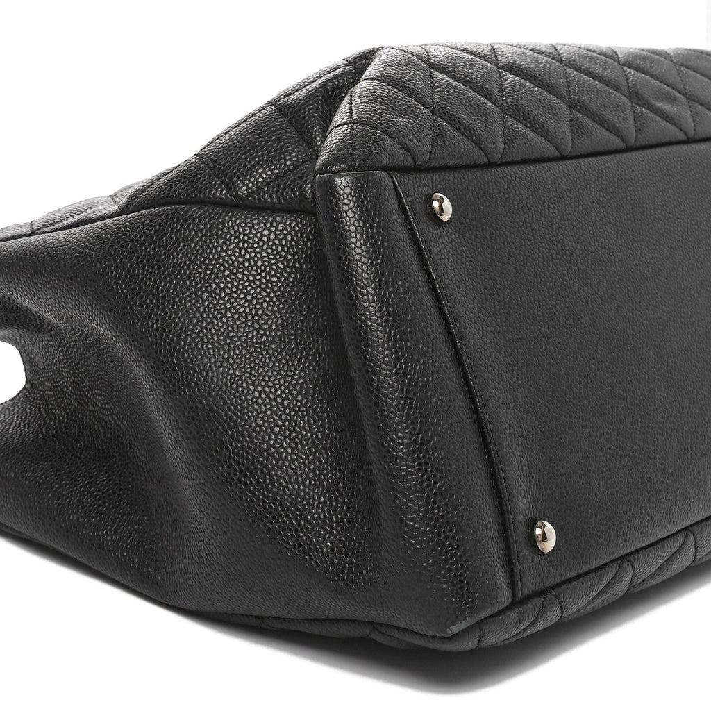 Caviar Quilted XL Grand Shopping Tote GST Black