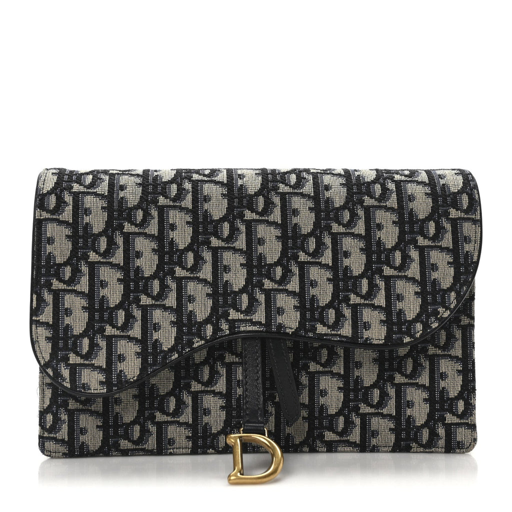 Oblique Saddle Chain Pouch Blue