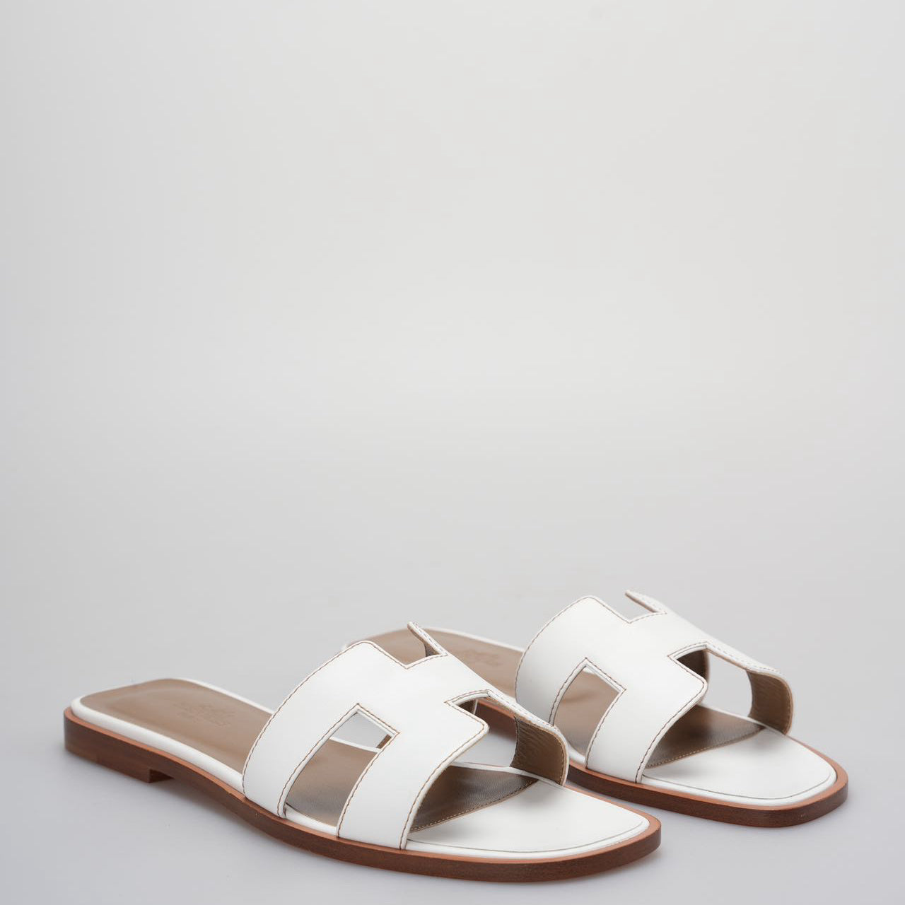 Hermes White Leather Oran Flats Sandals Size 36