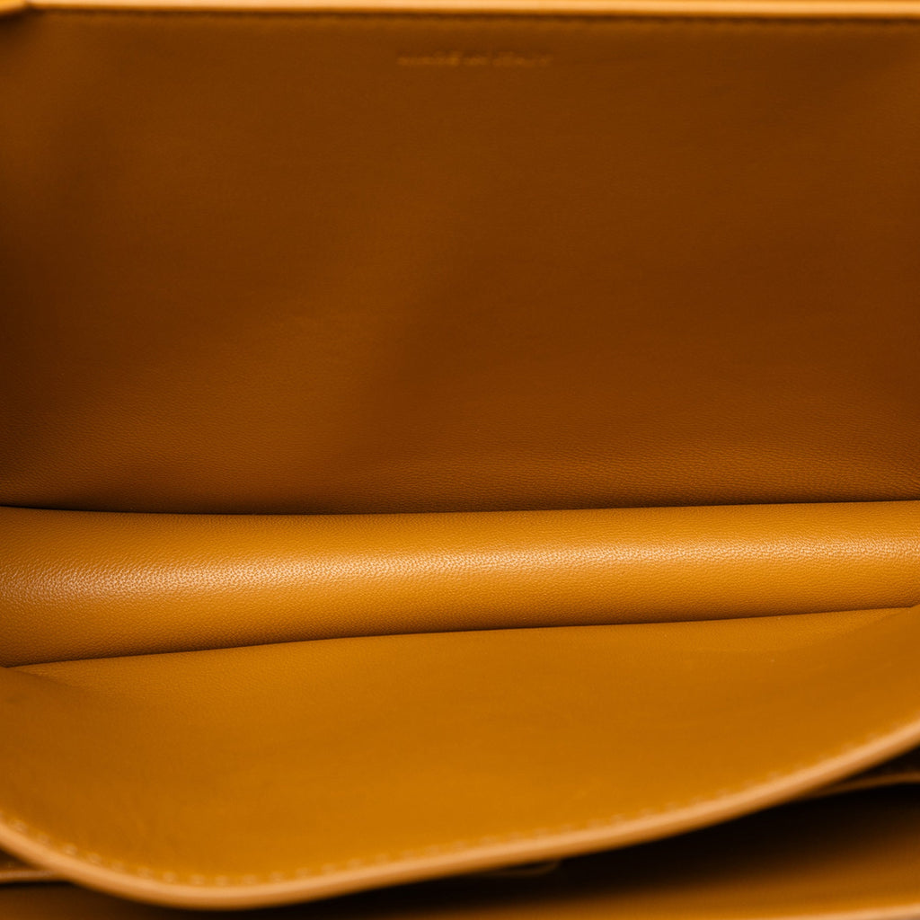 Classic Box Bag Smooth Leather Medium