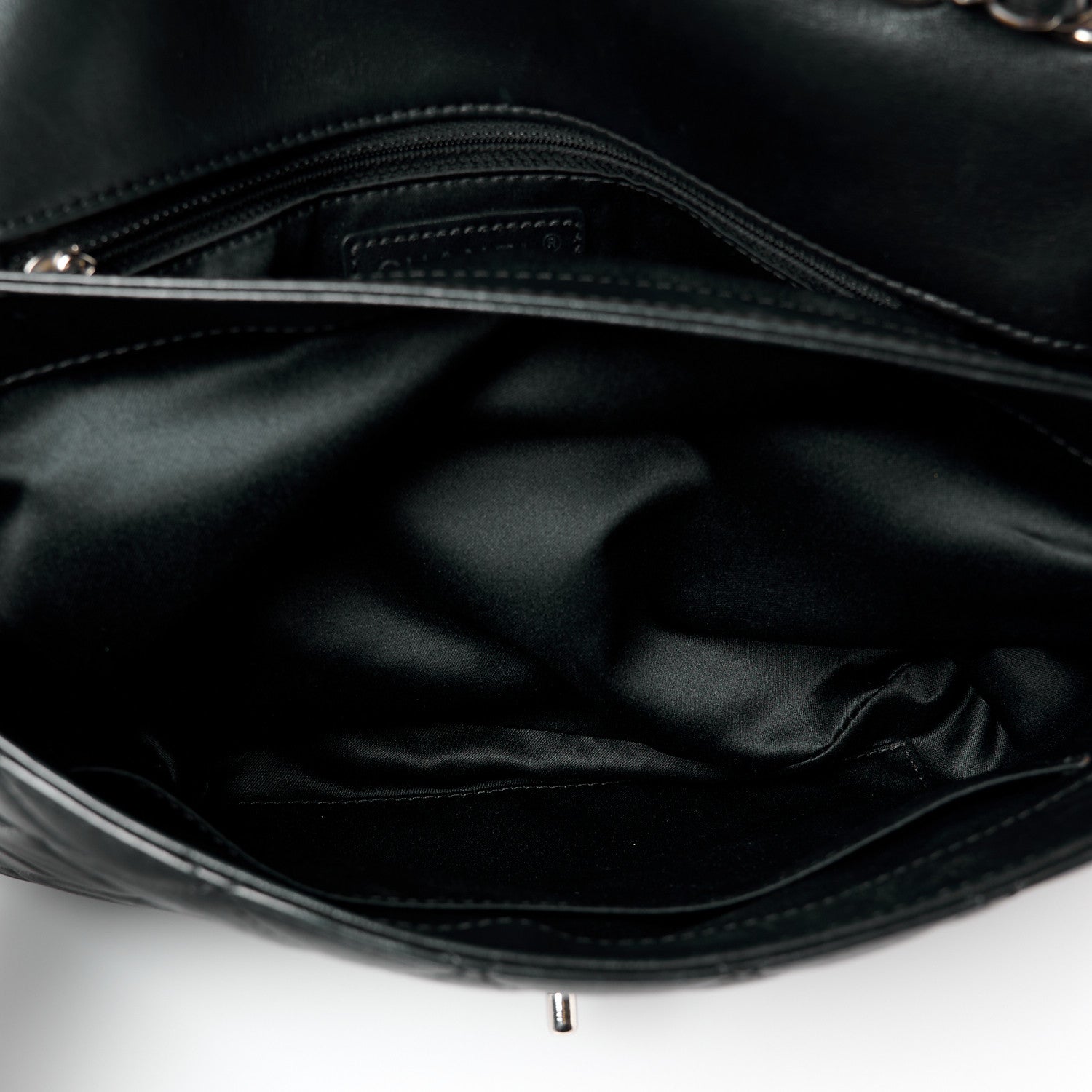 Lambskin Quilted Large Pagode Piping Flap Black