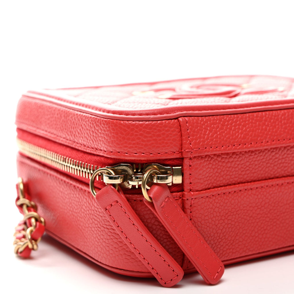 Caviar Quilted Small CC Filigree Vanity Case Coral