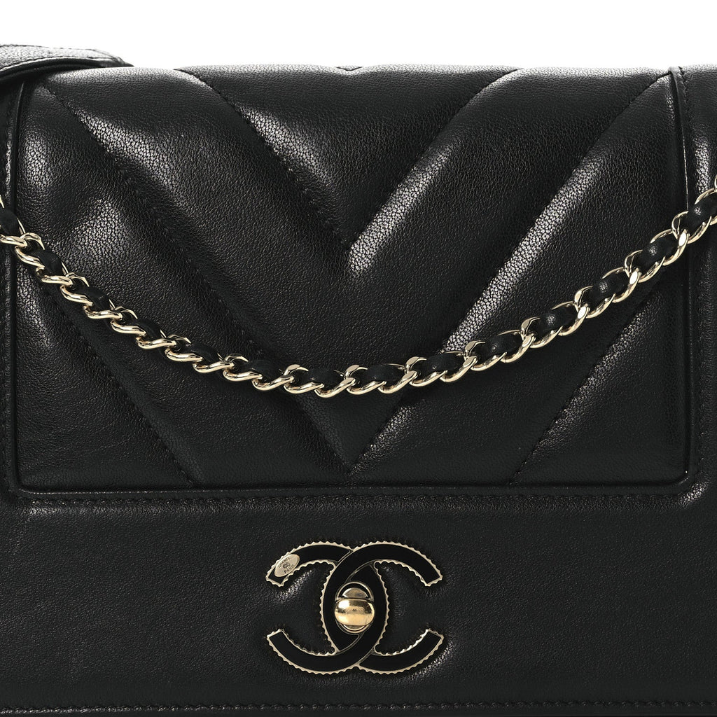 Sheepskin Chevron Quilted Medium Vintage Mademoiselle Flap Black