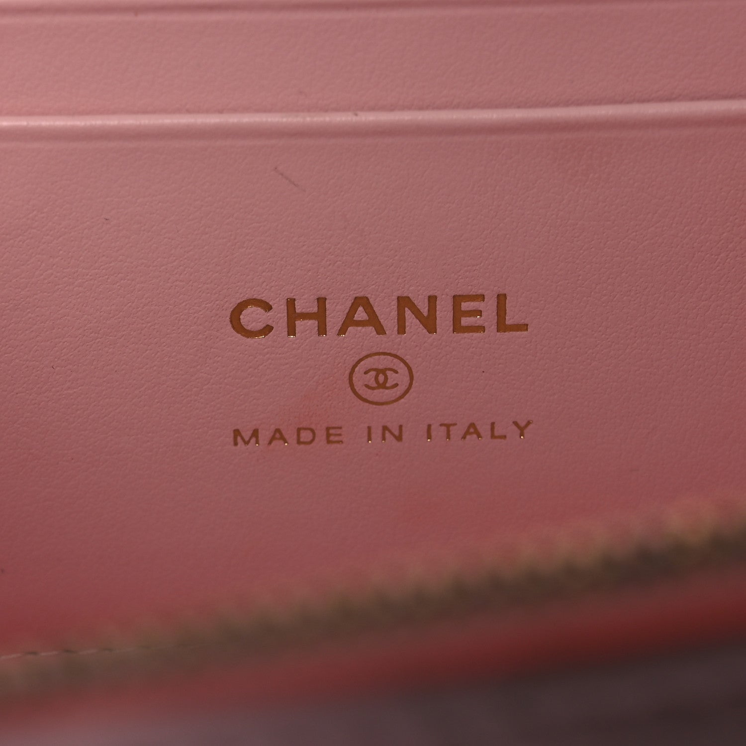 Caviar Quilted  Vanity Case With Chain Pink
