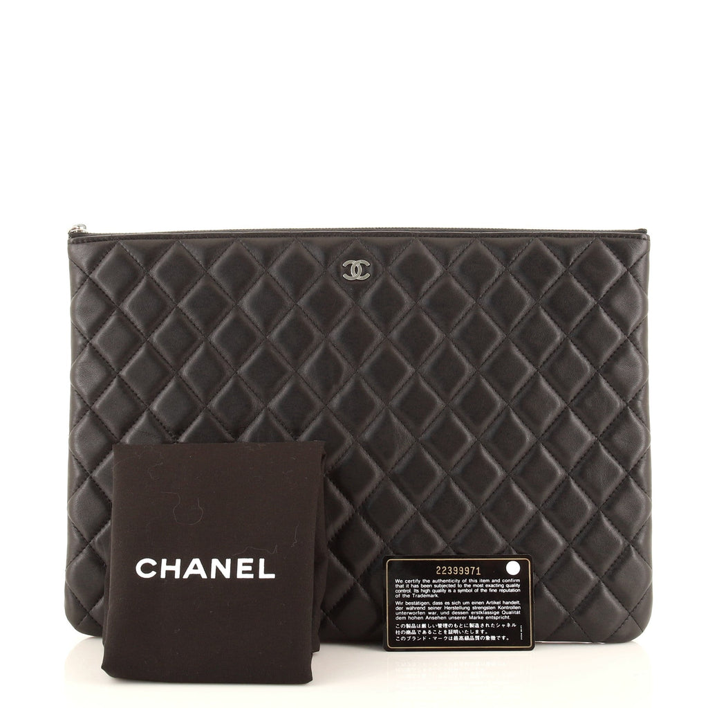 O Case Clutch Quilted Lambskin Large