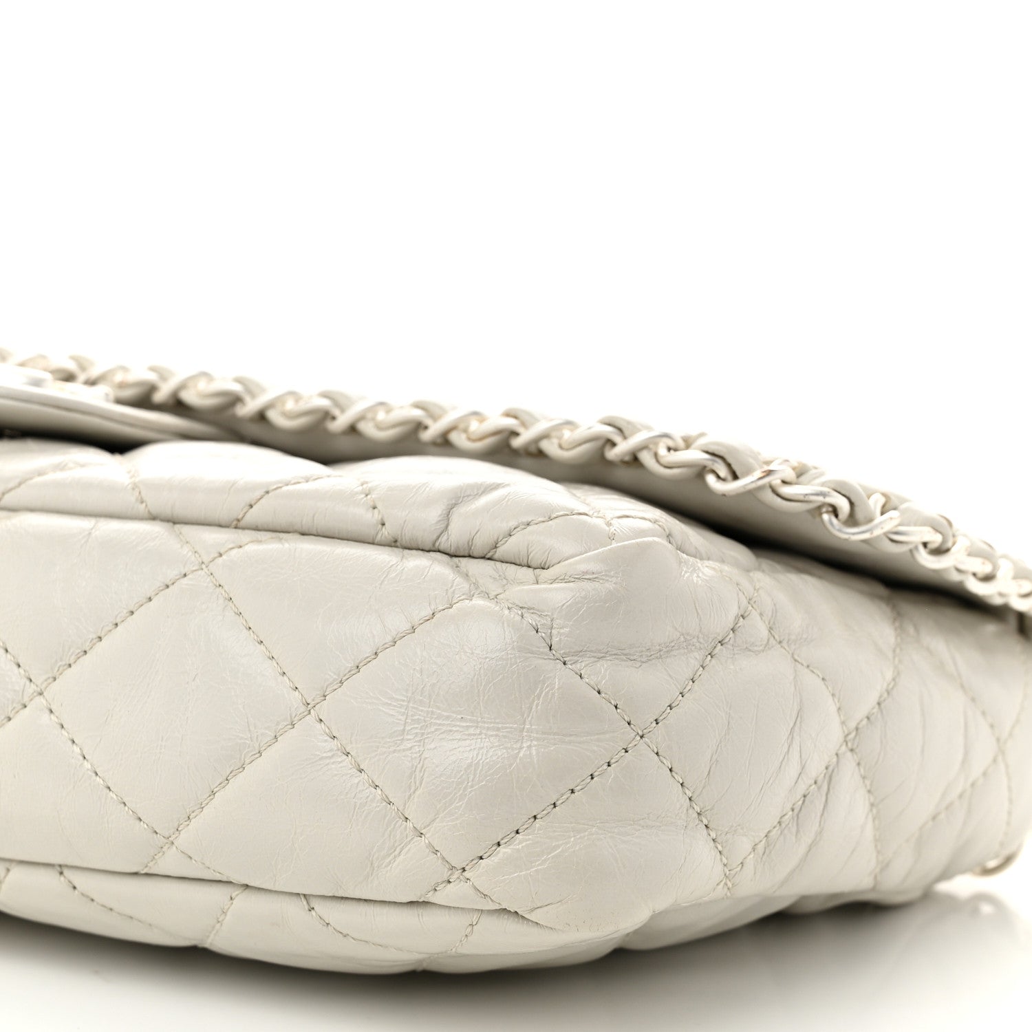Calfskin Quilted Medium Chain Me Flap White