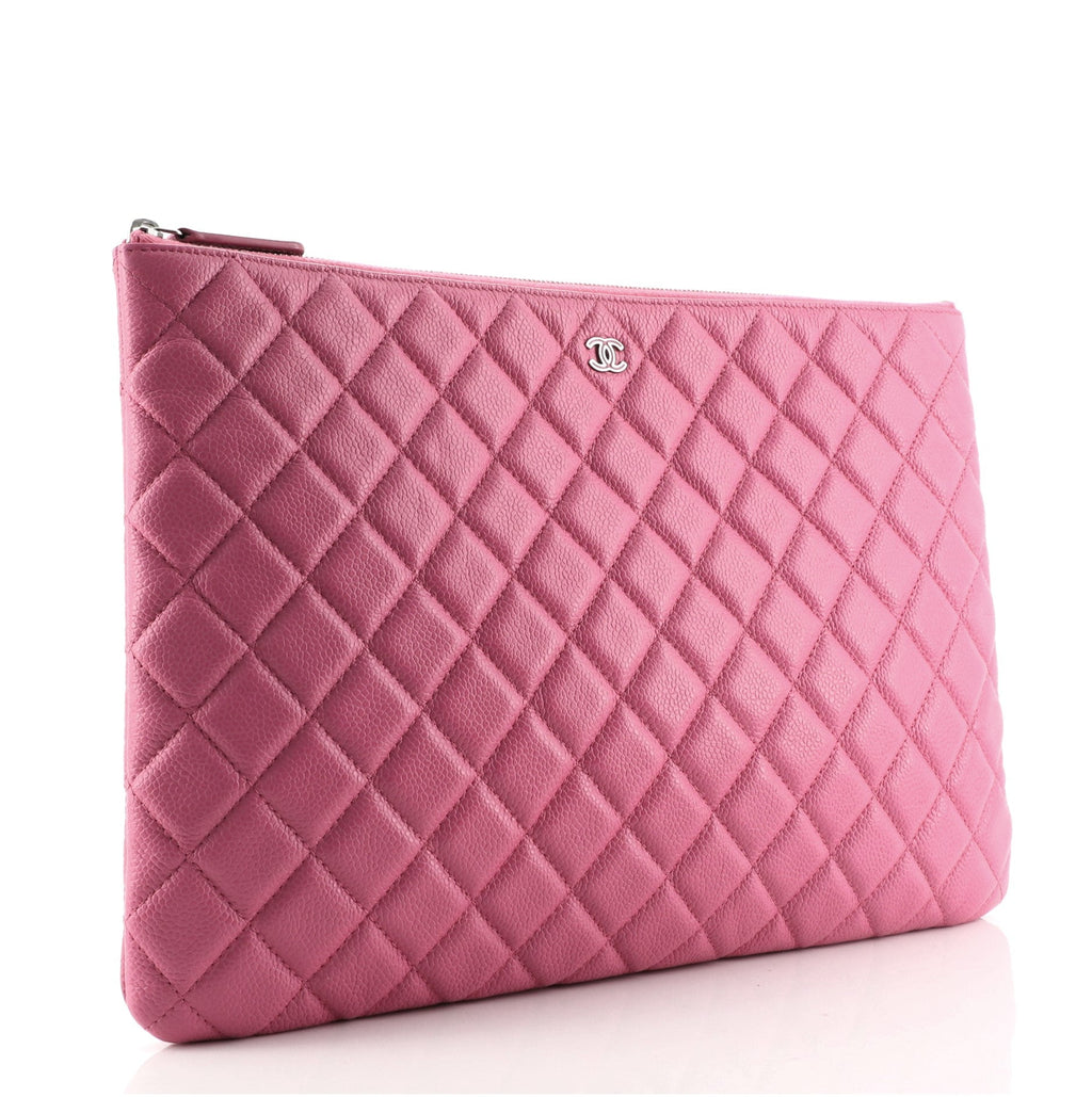 O Case Clutch Quilted Caviar Large