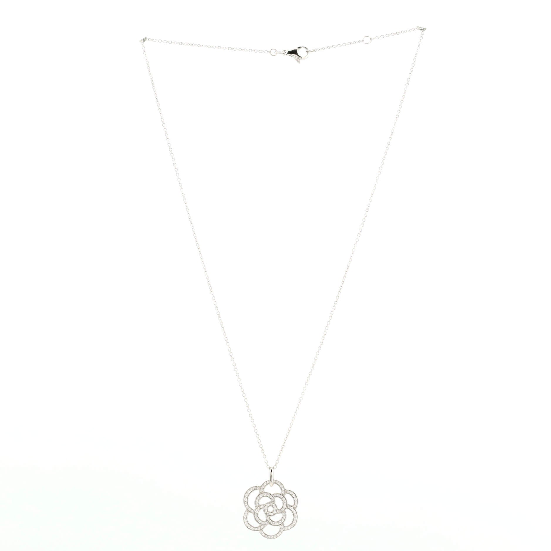 Camellia Pendant Necklace 18K White Gold and Diamonds