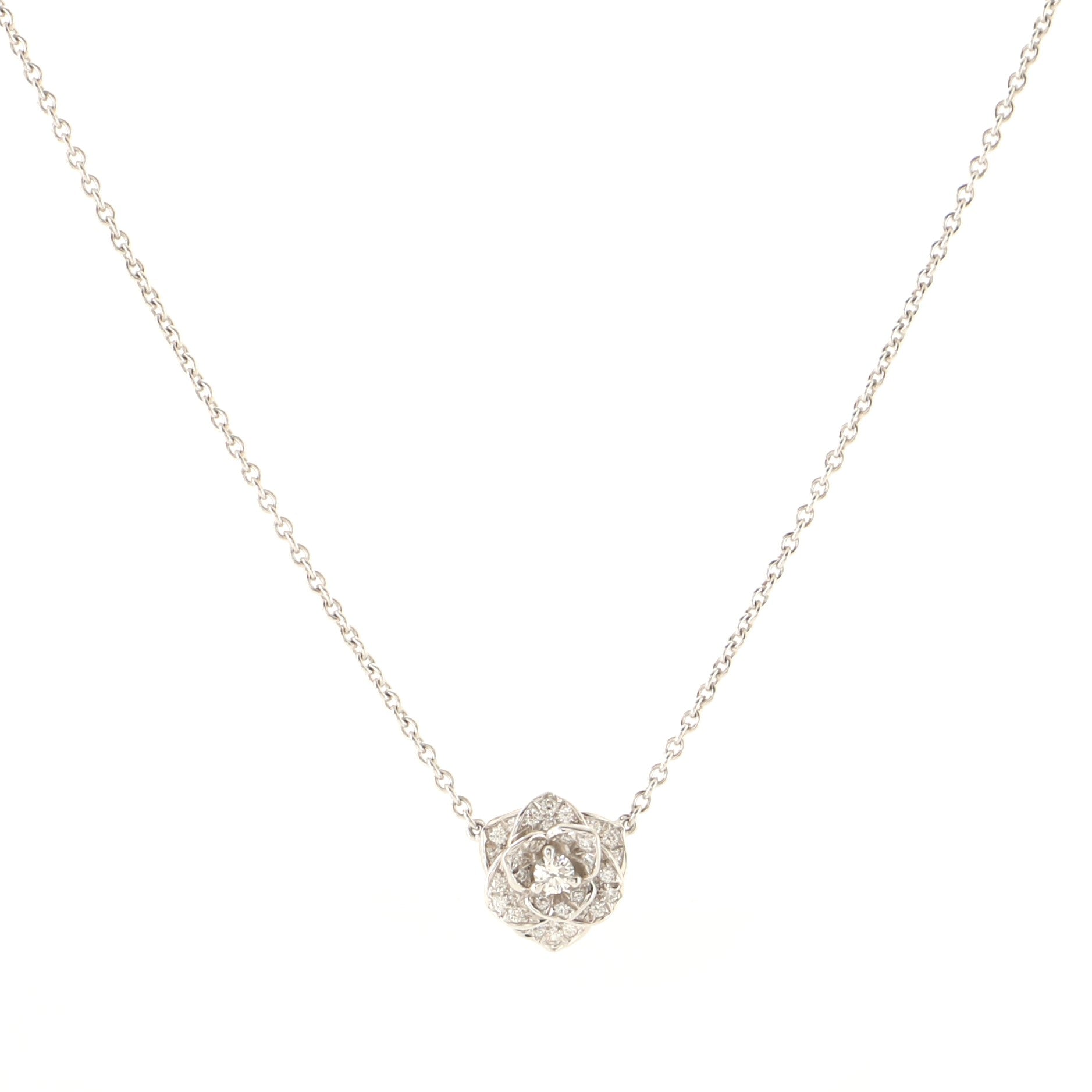 Rose Pendant Necklace 18K White Gold and Diamonds