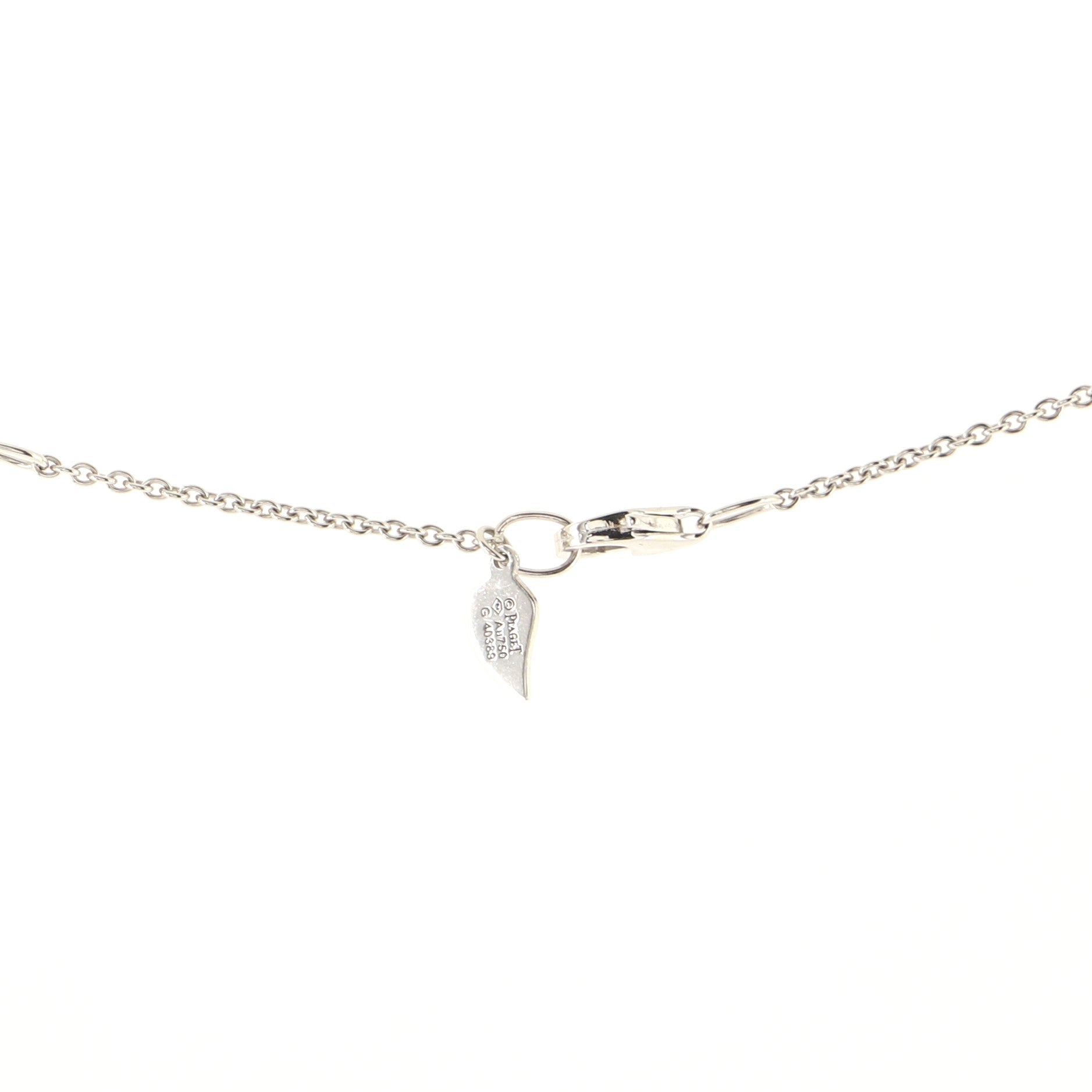 Rose Pendant Necklace 18K White Gold and Diamonds