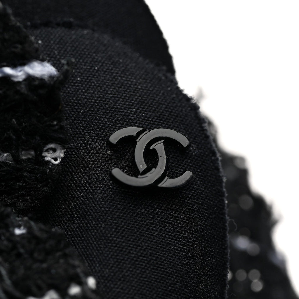 Tweed Camellia Pin Brooch Black