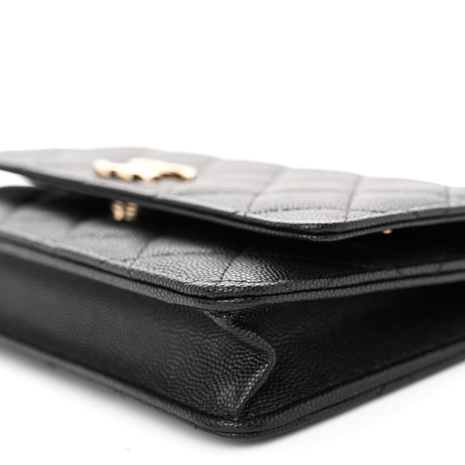 Caviar Quilted Striated CC Wallet On Chain WOC Black