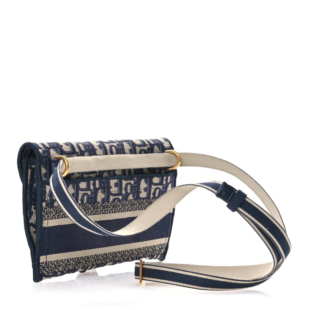 Oblique Slim Saddle Pouch Blue