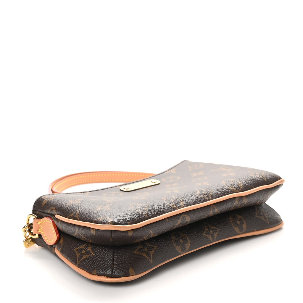 Monogram Liv Pochette