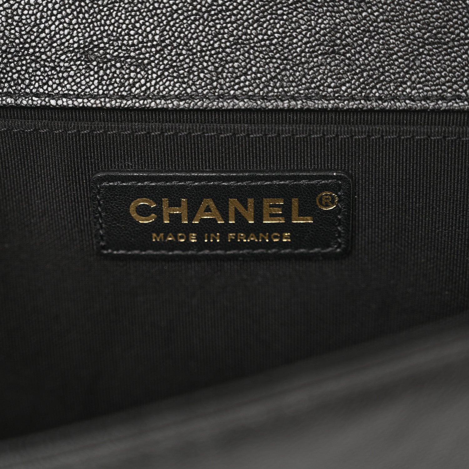 Caviar Chevron Quilted Medium Boy Flap Black