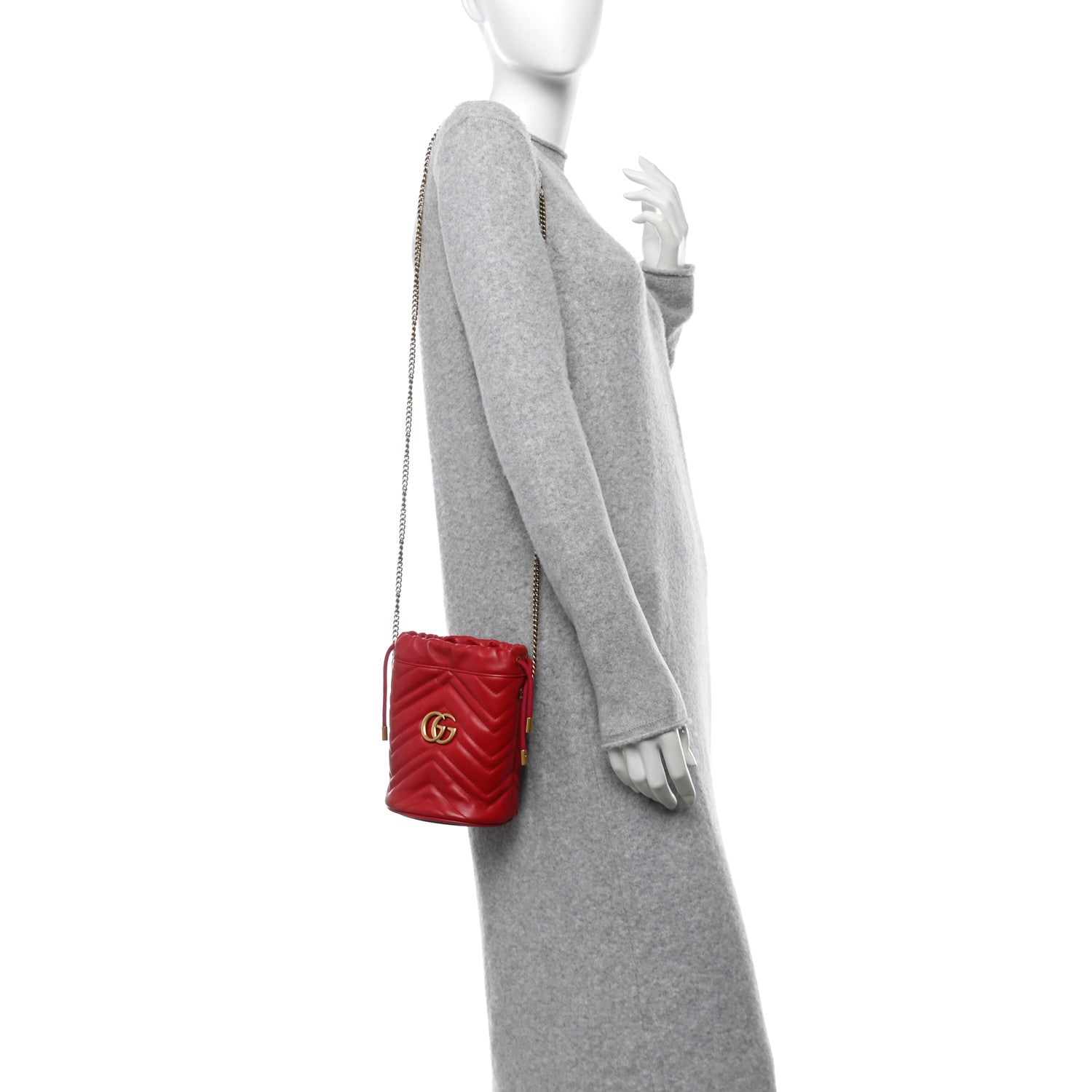 Calfskin Matelasse Mini GG Marmont 2.0 Bucket Bag Hibiscus Red