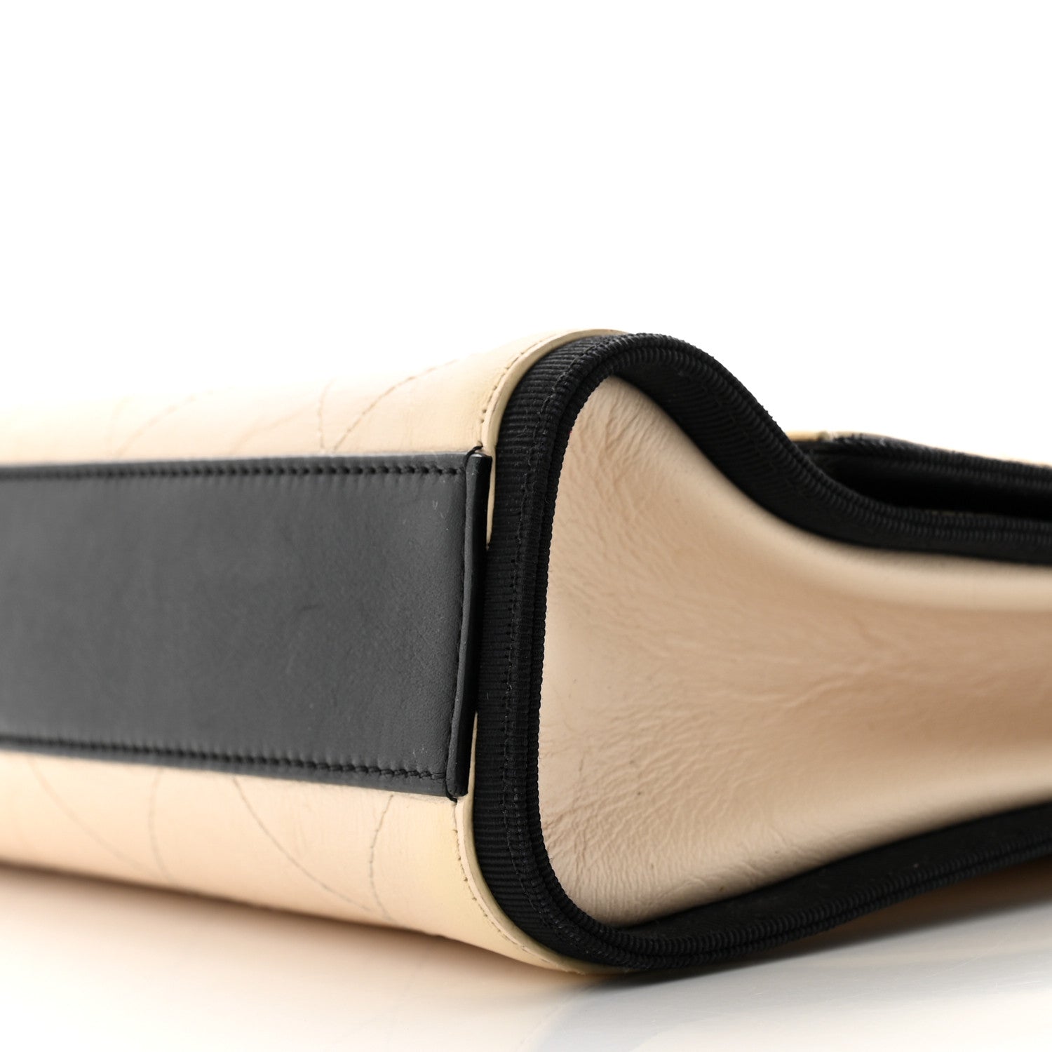Aged Calfskin Grosgrain Quilted Chain CC Flap Ivory Black