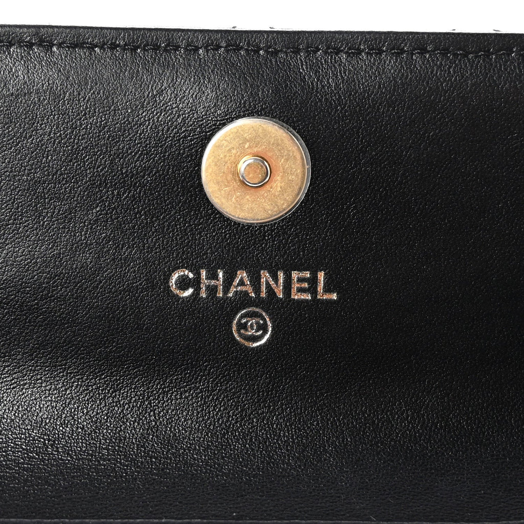 Lambskin Quilted Pearl Crush Clutch With Chain Black