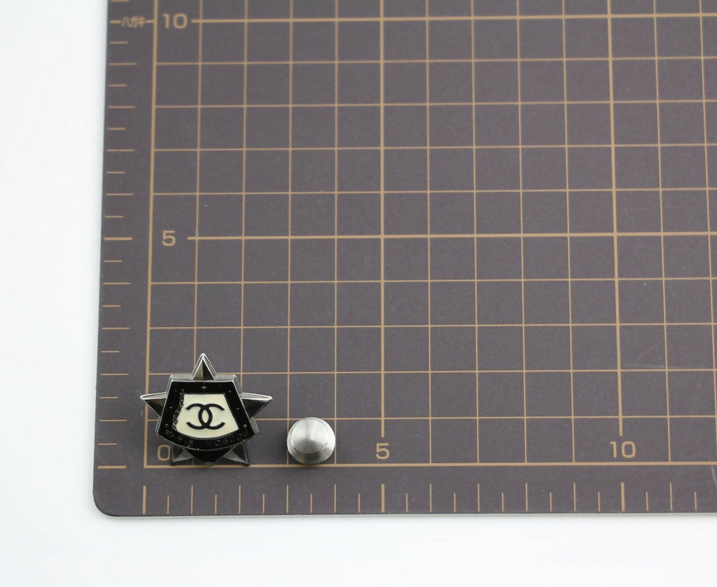 Chanel Vintage 09A Metal Black Beige Moscow Series Badge Brooch