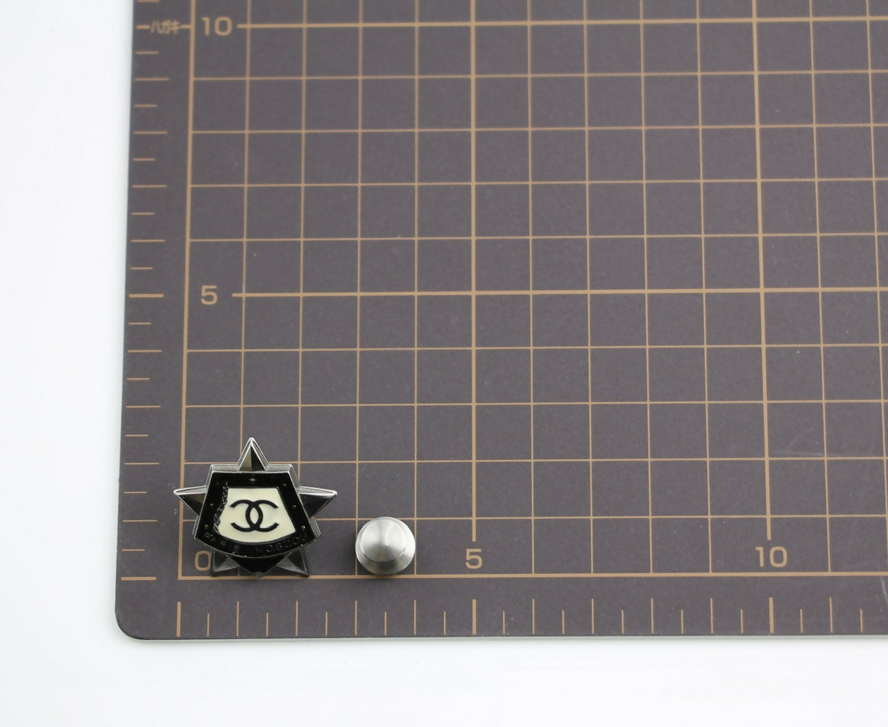 Chanel Vintage 09A Metal Black Beige Moscow Series Badge Brooch