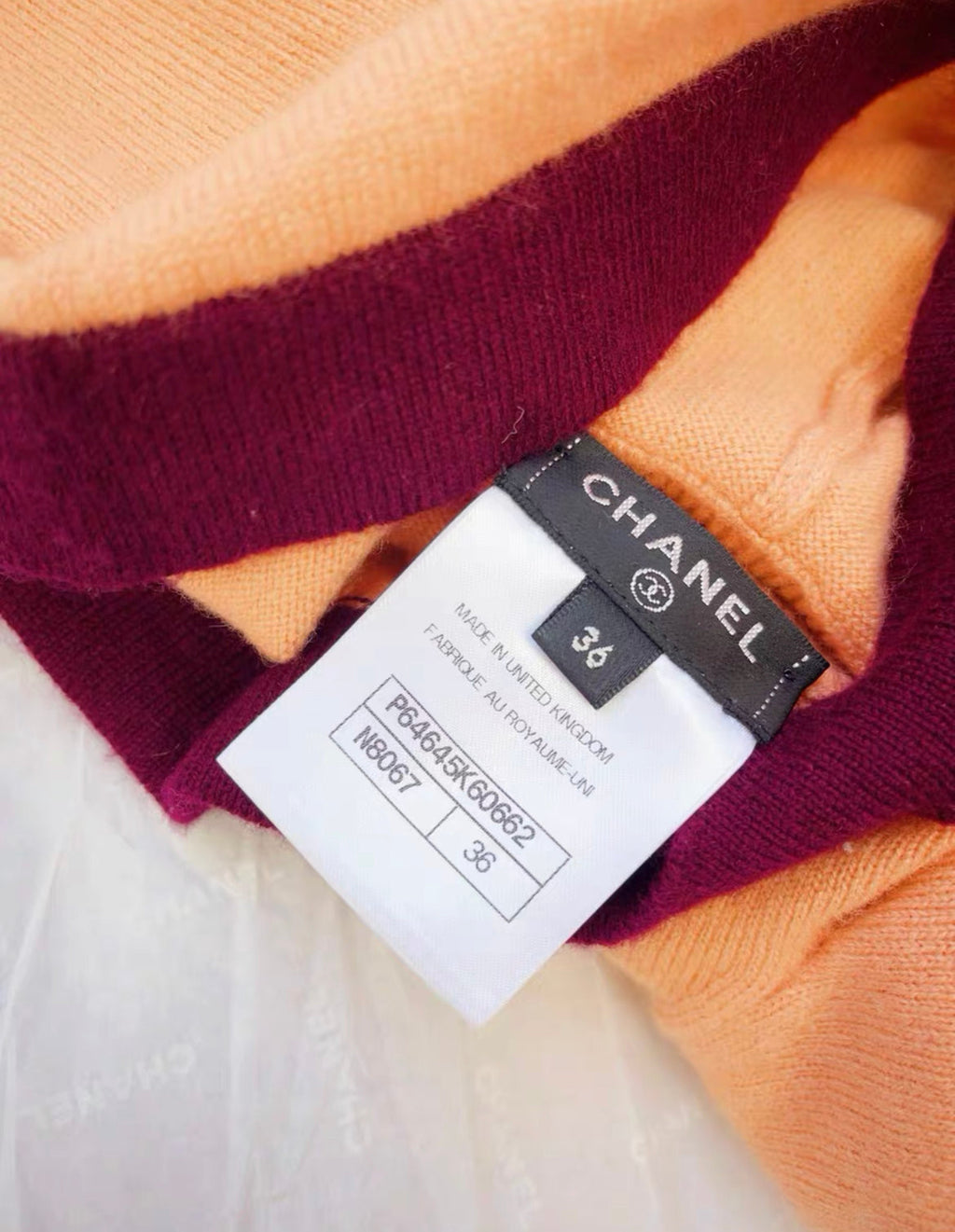 Chanel 20A orange red cashmere igan and shorts size 36