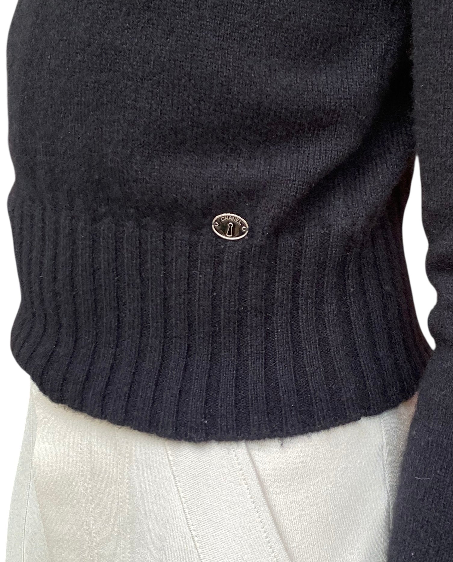 Chanel Black 07A Cashmere Turtleneck Long Sleeve Sweater - 42 / US 6