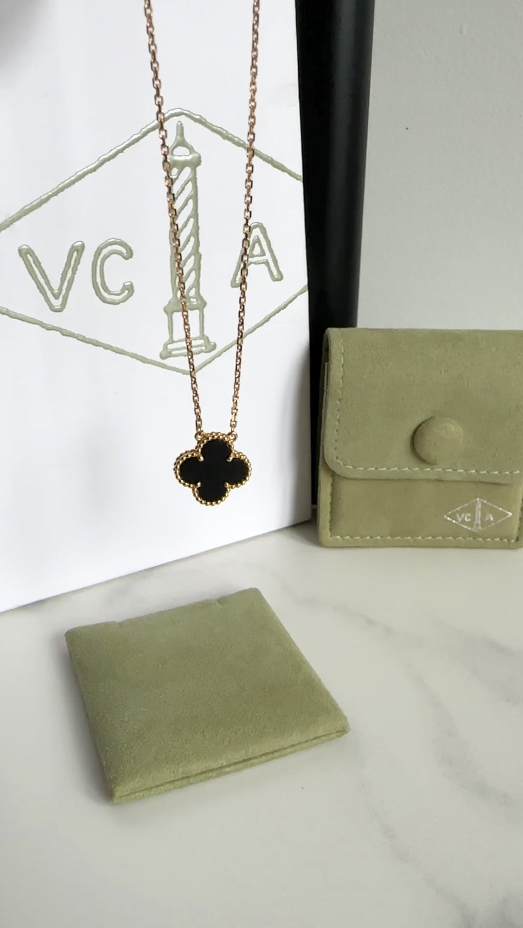 Van Cleef & Arpels 18k Yellow Gold Onyx Vintage Alhambra Pendant Necklace