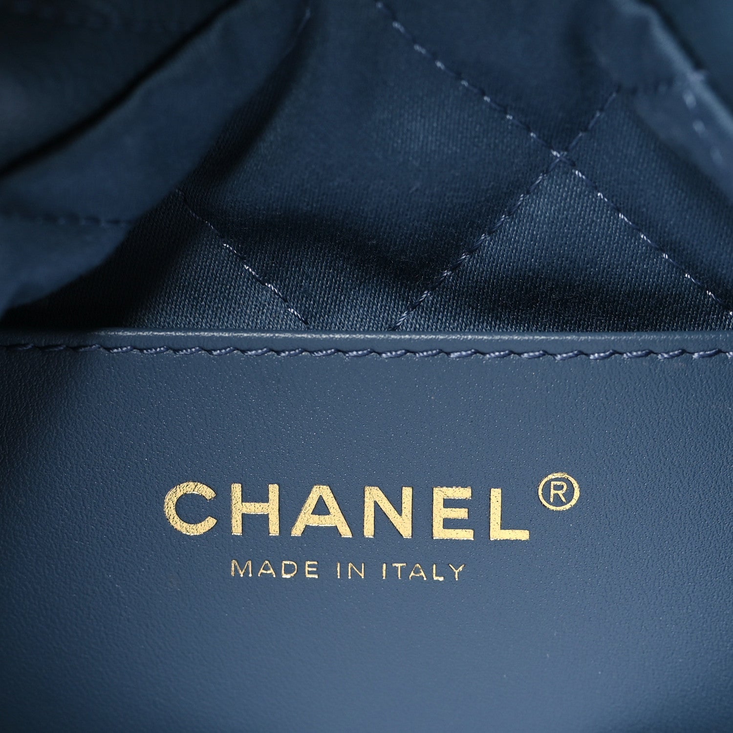 Shiny Caviar Quilted Monochrome Mini Chanel 22 Blue