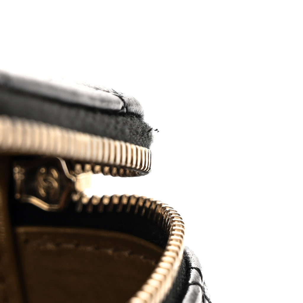 Lambskin Quilted Pearl Crush Small Vanity Case With Chain Black