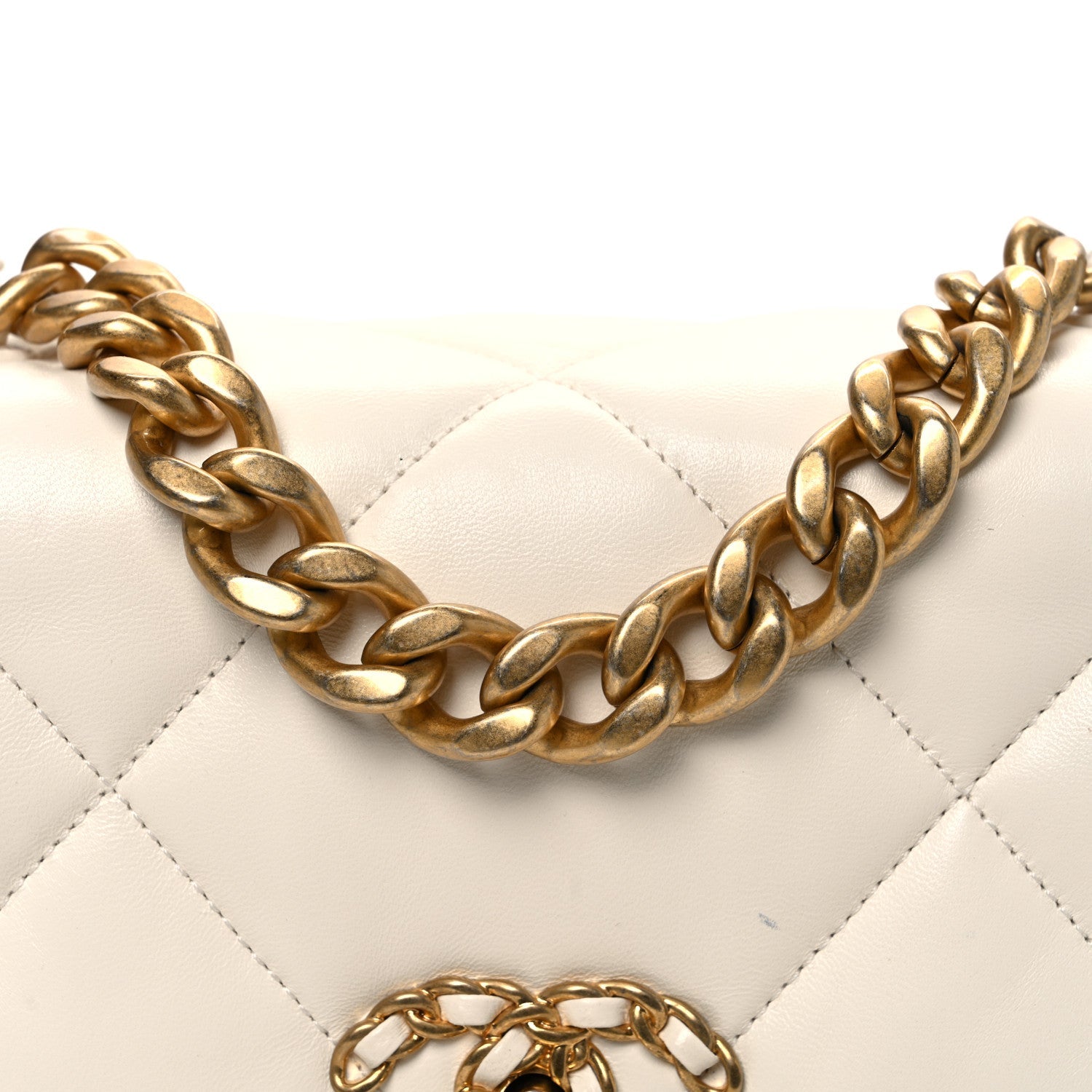 Lambskin Quilted Medium Chanel 19 Flap White