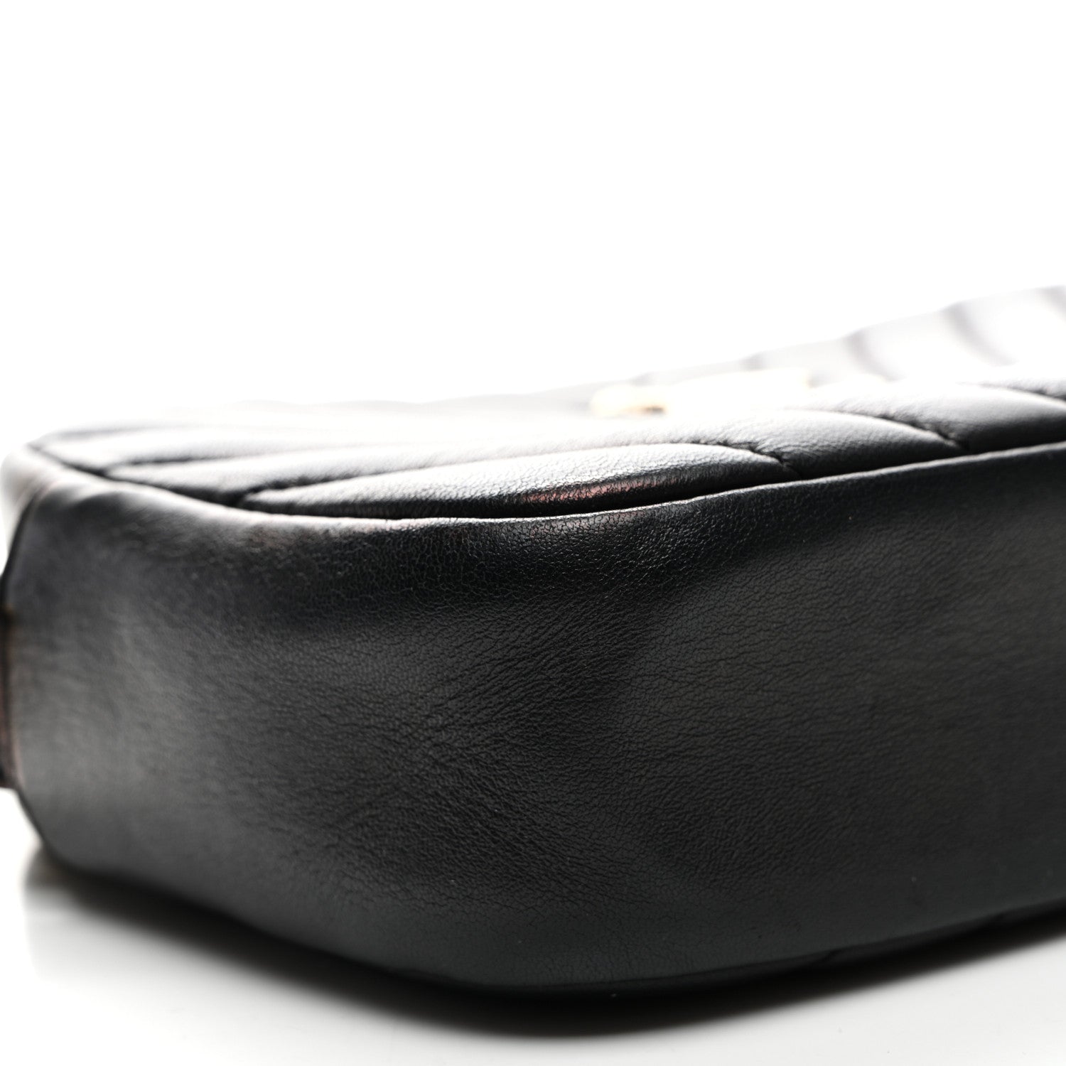 Lambskin Chevron Quilted Camera Case Black
