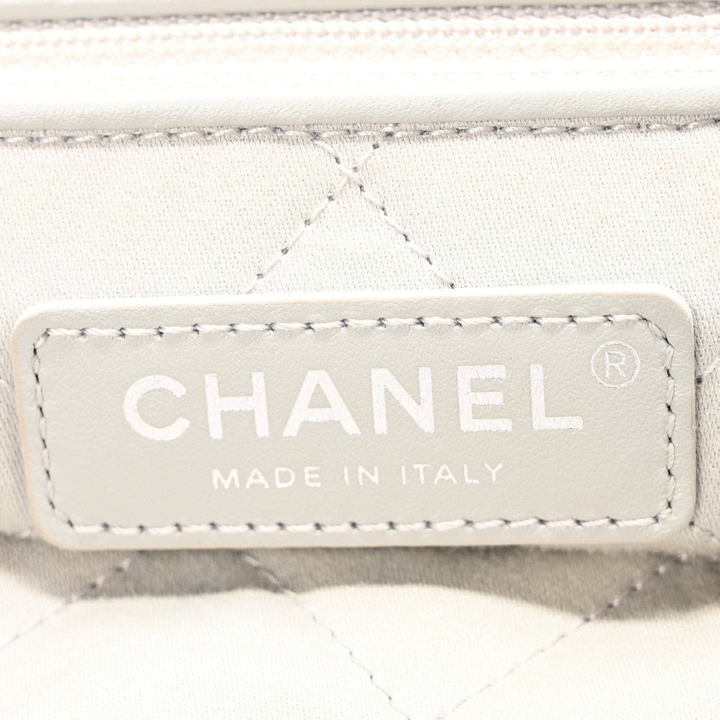 Metallic Calfskin Quilted Chanel 22 Silver