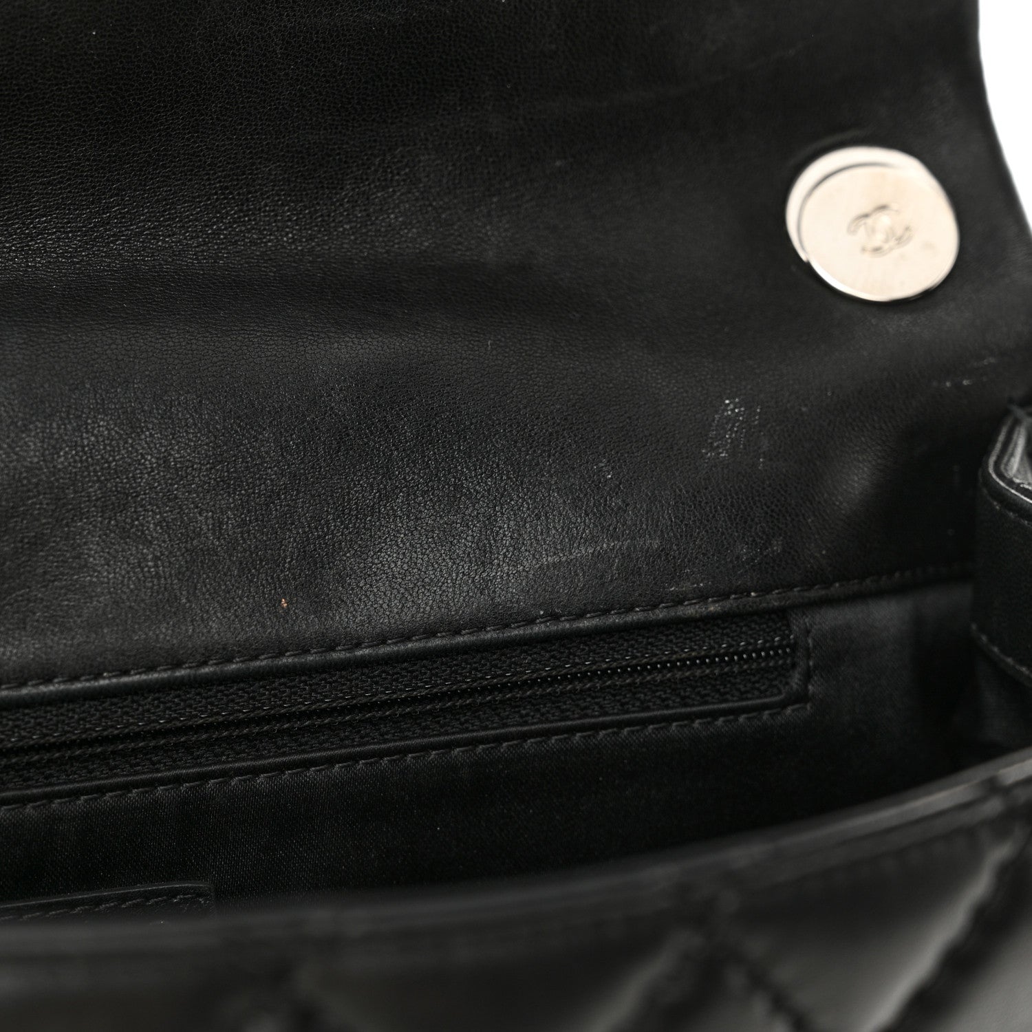 Lambskin Quilted Jumbo Easy Carry Flap Black
