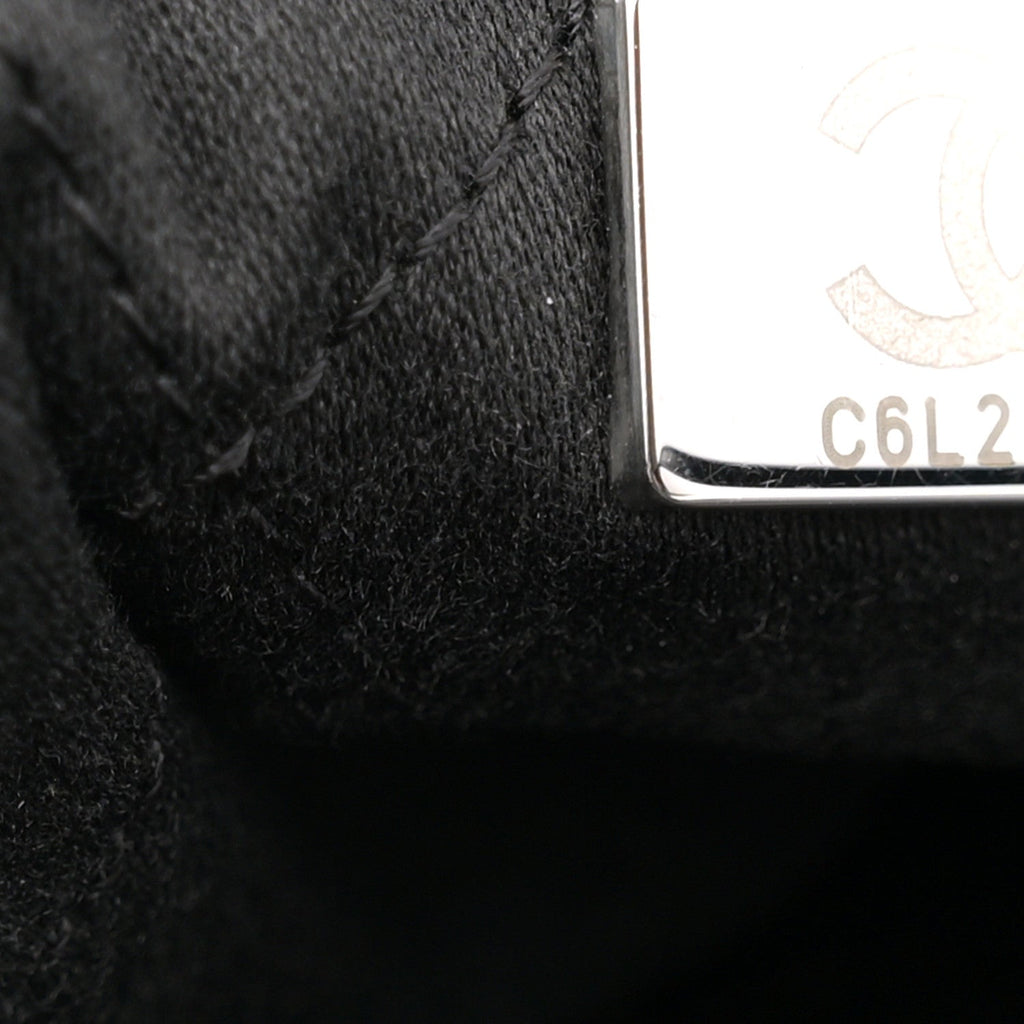 Shiny Calfskin Quilted Small Chanel 22 Black