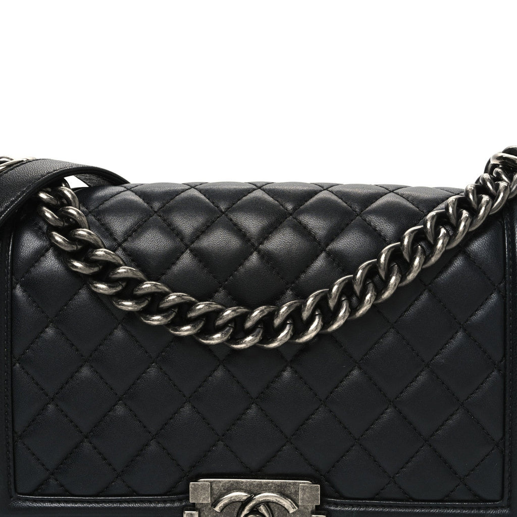 Lambskin Quilted Medium Boy Flap Black