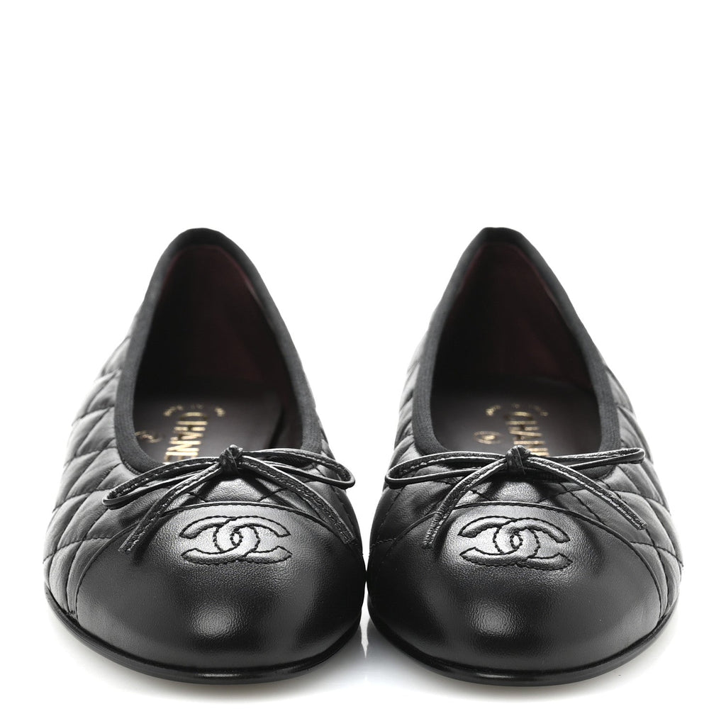 Aged Calfskin Quilted CC Cap Toe Ballerina Flats 38.5 Black