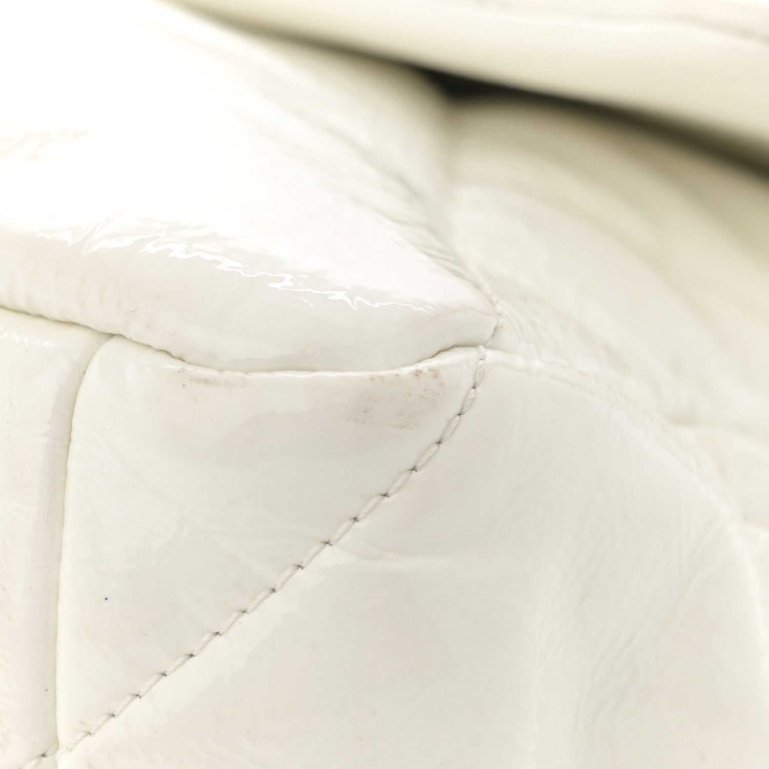 Shiny Crumpled Calfskin Quilted Medium Chanel 19 Flap White
