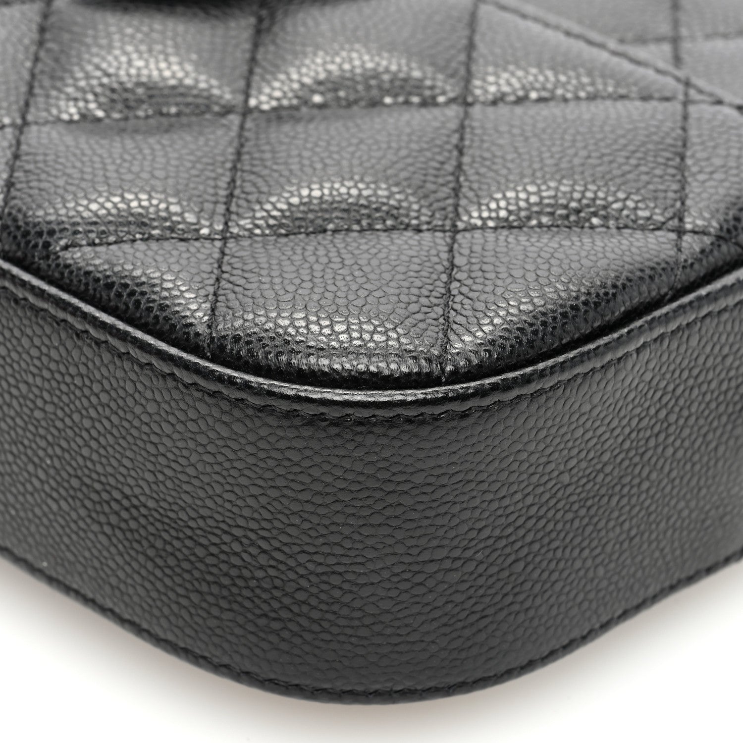 Caviar Quilted Chain Camera Bag Black
