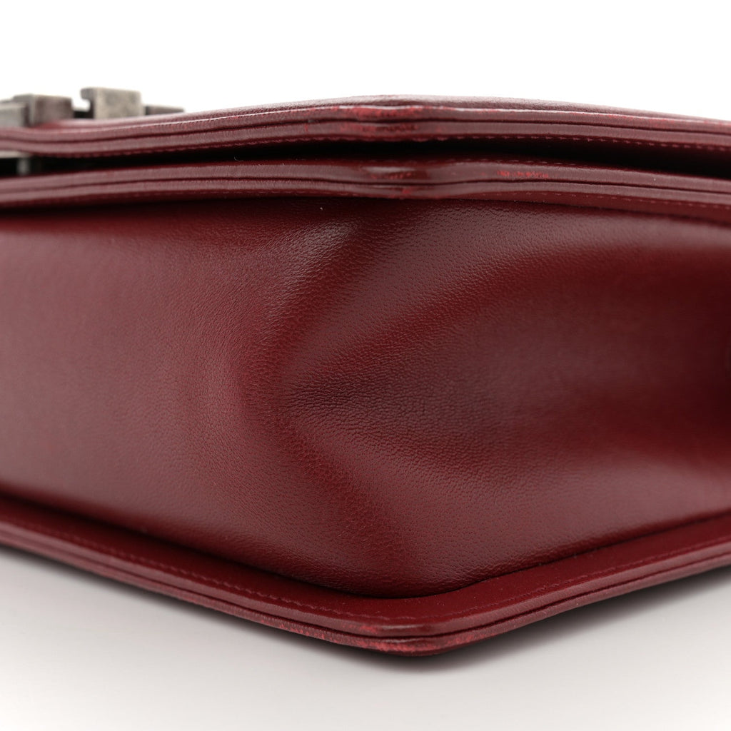 Lambskin Quilted Medium Boy Flap Red
