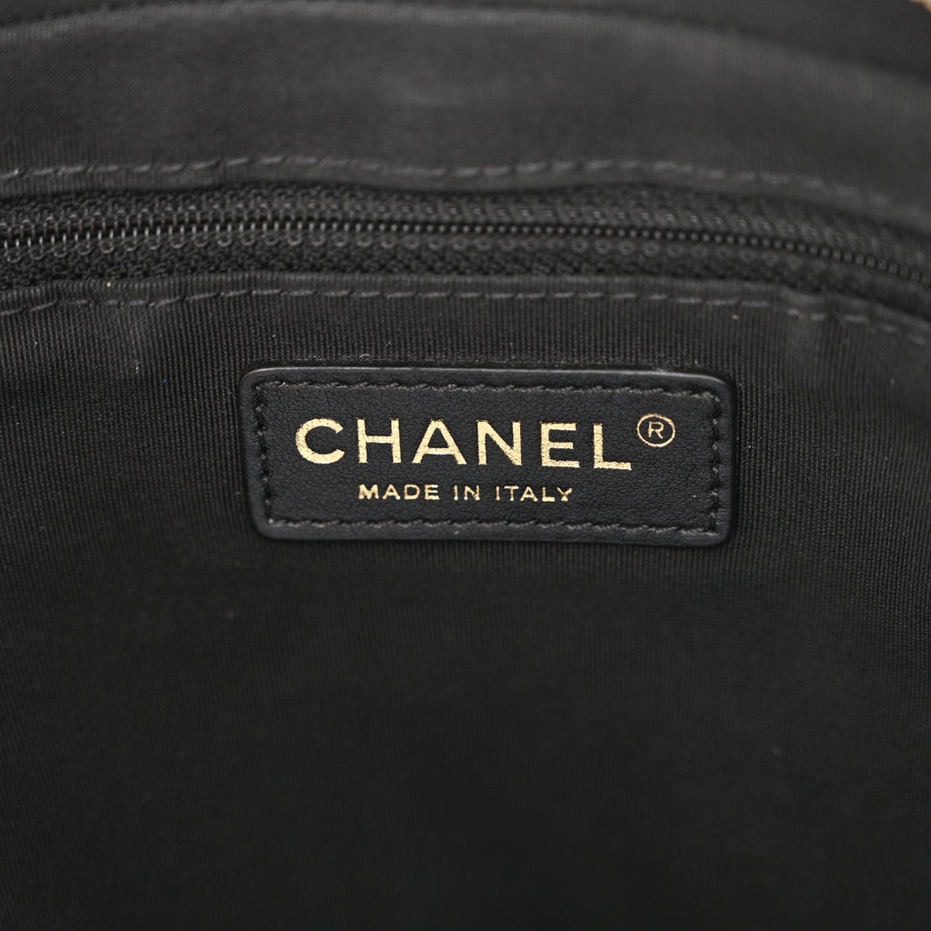 Calfskin Quilted CC Medium Vanity Case Black