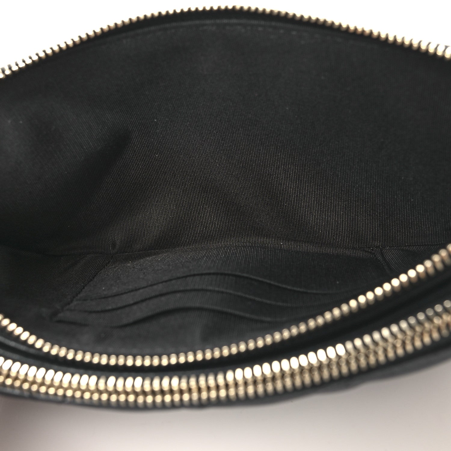 Iridescent Lambskin Quilted Pearl Clutch With Chain Black