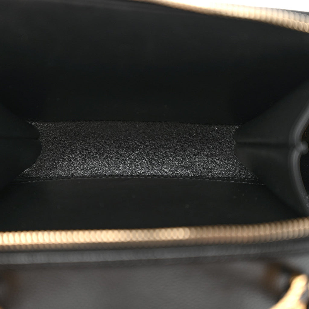 Caviar Quilted Small Pick Me Up Vanity Case Black