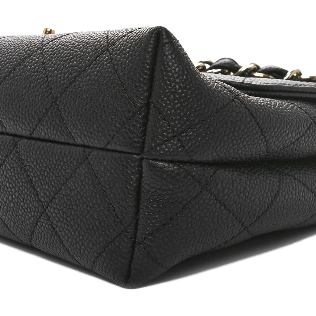 Caviar Quilted City Walk Flap Black