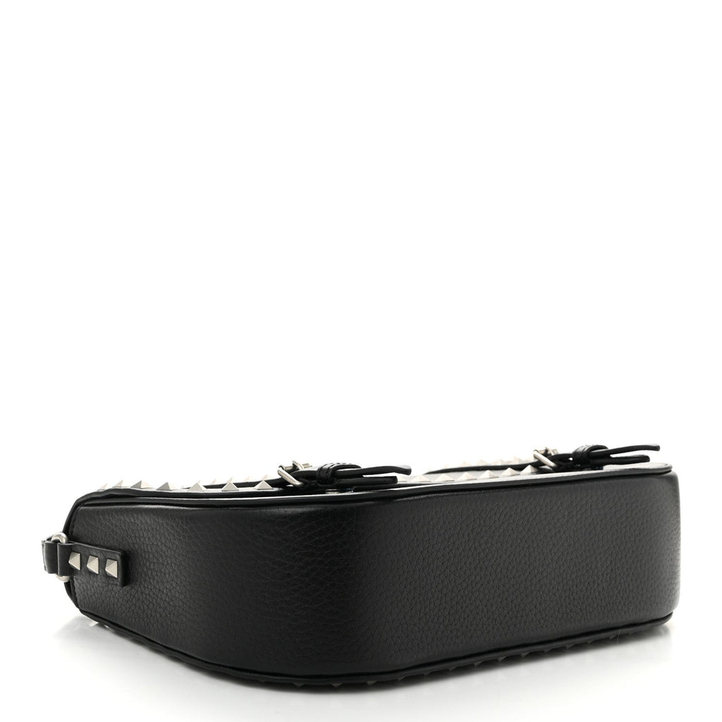 Pebbled Calfskin Large Rockstud Messenger Black