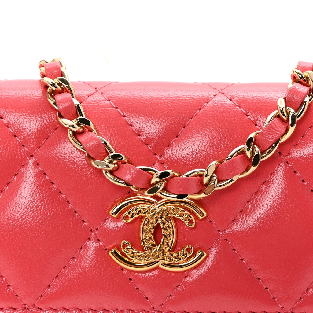 Shiny Lambskin Quilted  Holder On Chain Pink